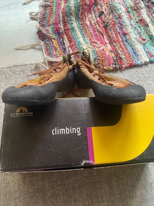 Еспадрили за катерене La Sportiva Mythos, размер 40 1/2