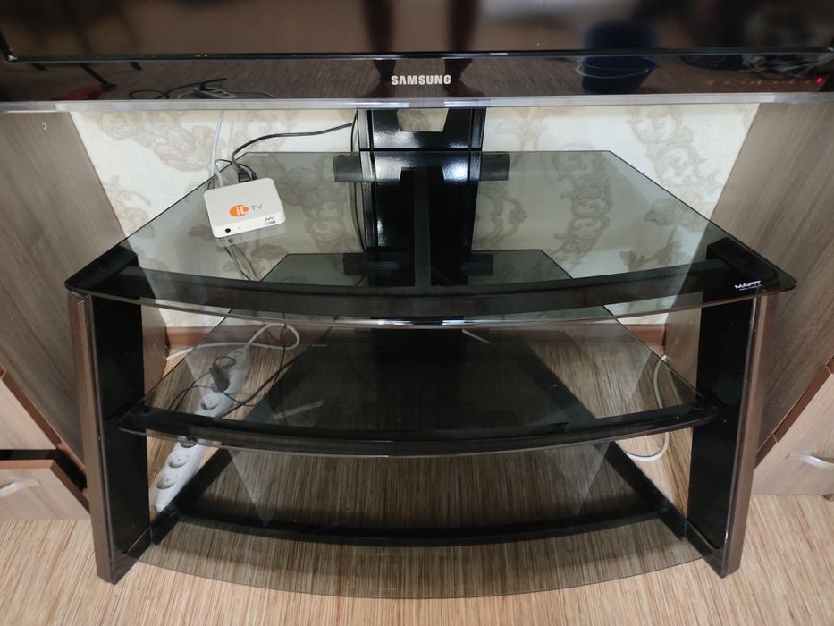 Тумба под телевизор