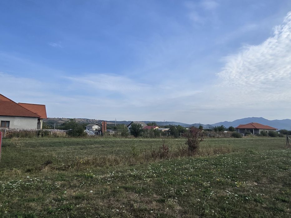 Teren 1913 mp Livezile, zona Stadion