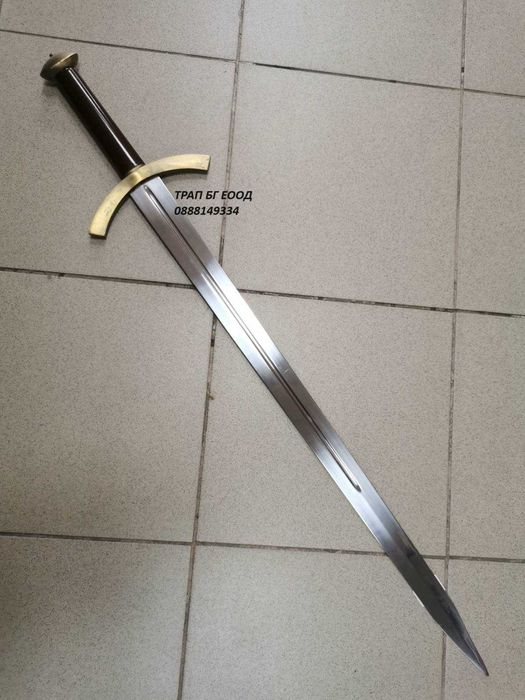 Mеч Вълчище Direwolf GOT Роб Старк с поставка за стена