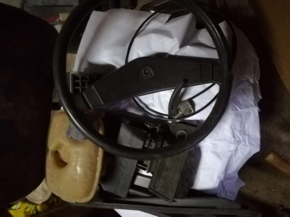 Продавам авточасти за Фолксваген джета 1