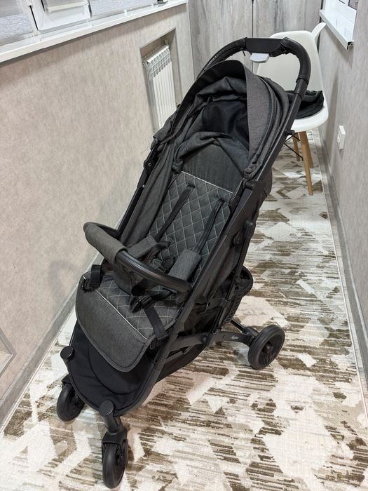 Коляска детская от 0 до 4 лет