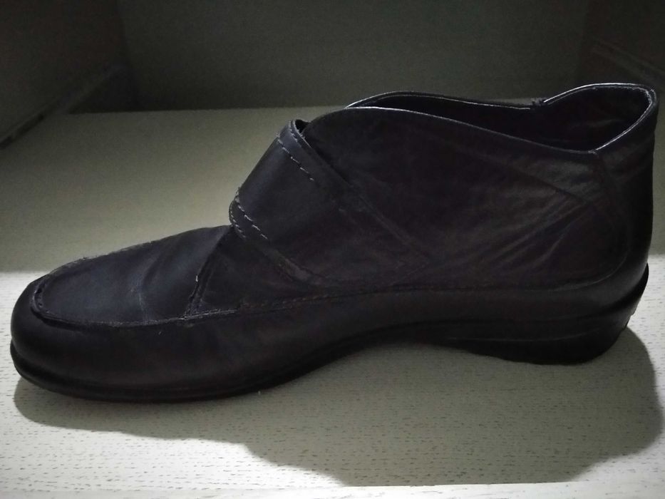 Продаются полуботиночки