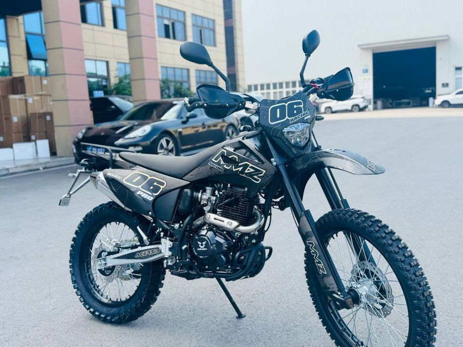 Мотоцикл Эндуро 250-300 куб