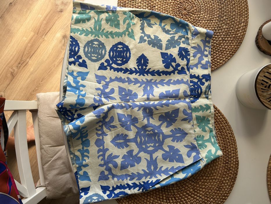 Къси панталонки Zara