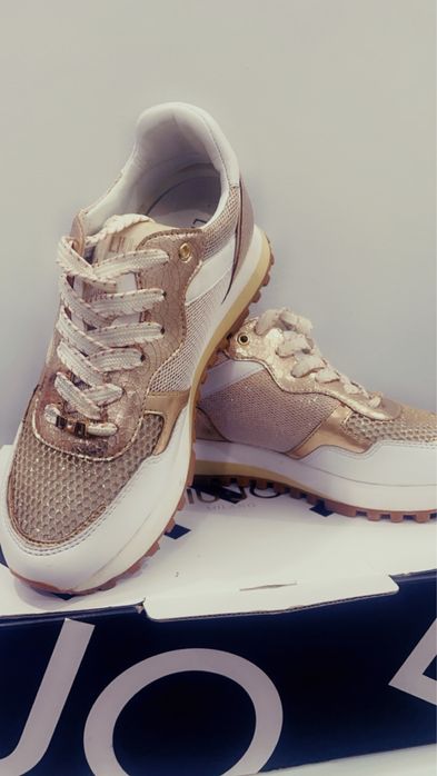 Liu Jo бижута- сандали и обувки