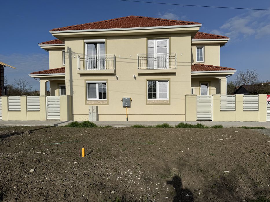 Vând Duplex în Șag