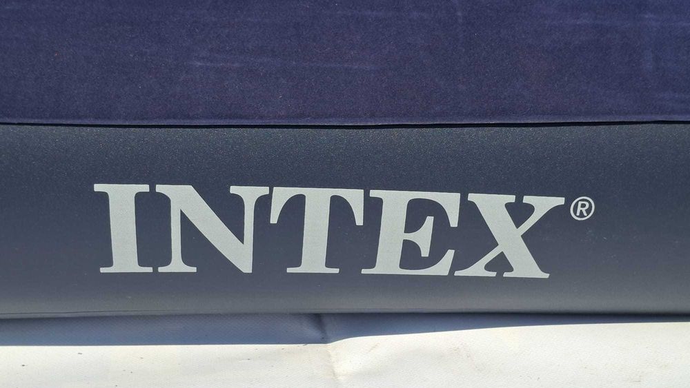 Saltea gonflabila INTEX 2 persoane  200 x150x25 (pentru camping , plaja, apa). Predare personala in Pitesti cu verificare ( umflare).