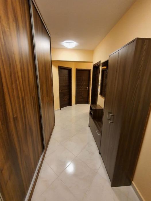 Дава се под наем Тристаен апартамент в София, Надежда 1 - 81 кв.м за 484.5 € - Снимка #2