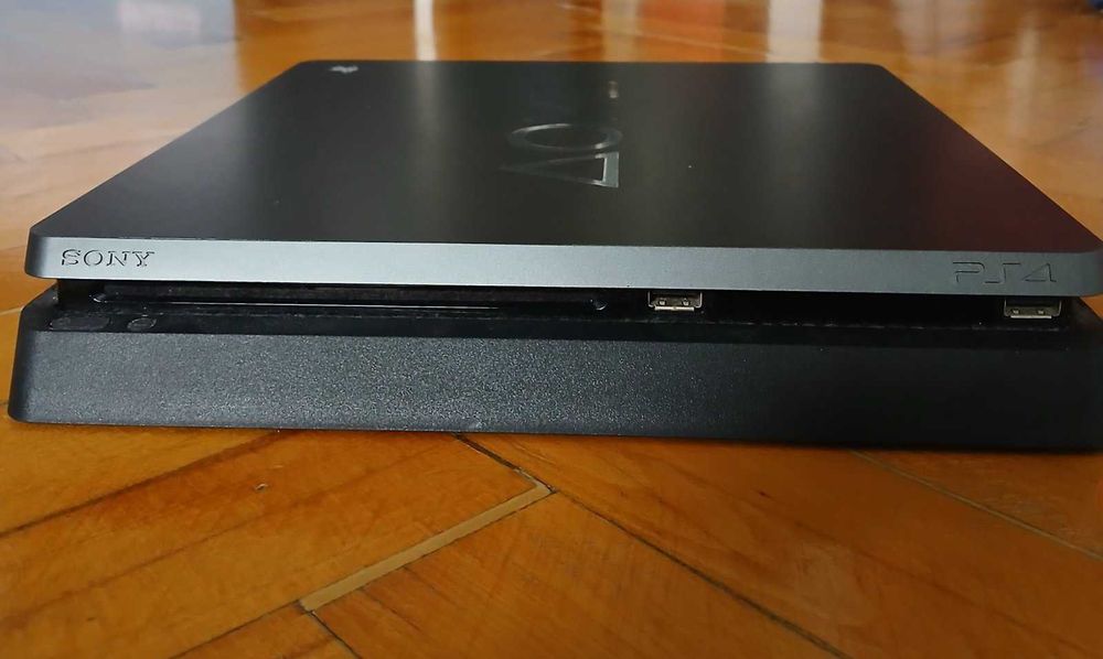 PlayStation 4 Slim 1000GB