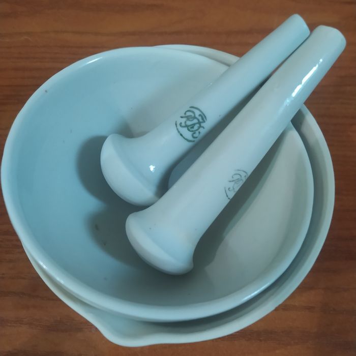 Ступка фарфоровая с пестиком РФЗ