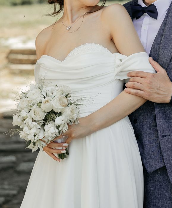 Сватбена рокля.