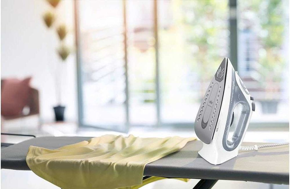 Парна ютия Braun TexStyle 3, 2400W, SuperCeramic, 270мл