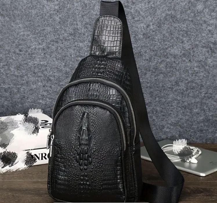 Мъжка чанта през Рамо