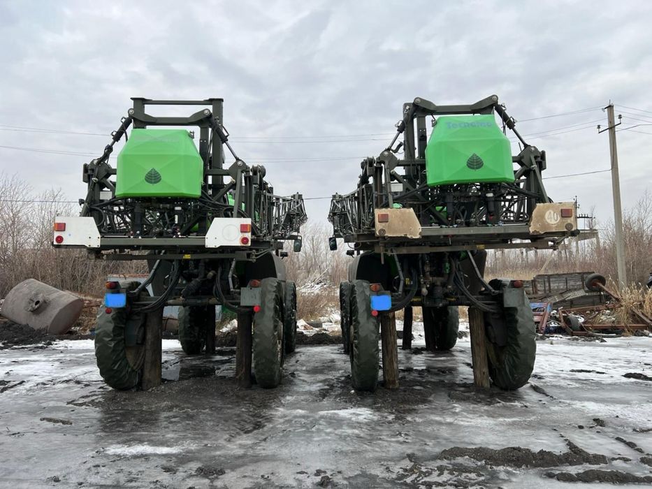 Самоходный опрыскиватель