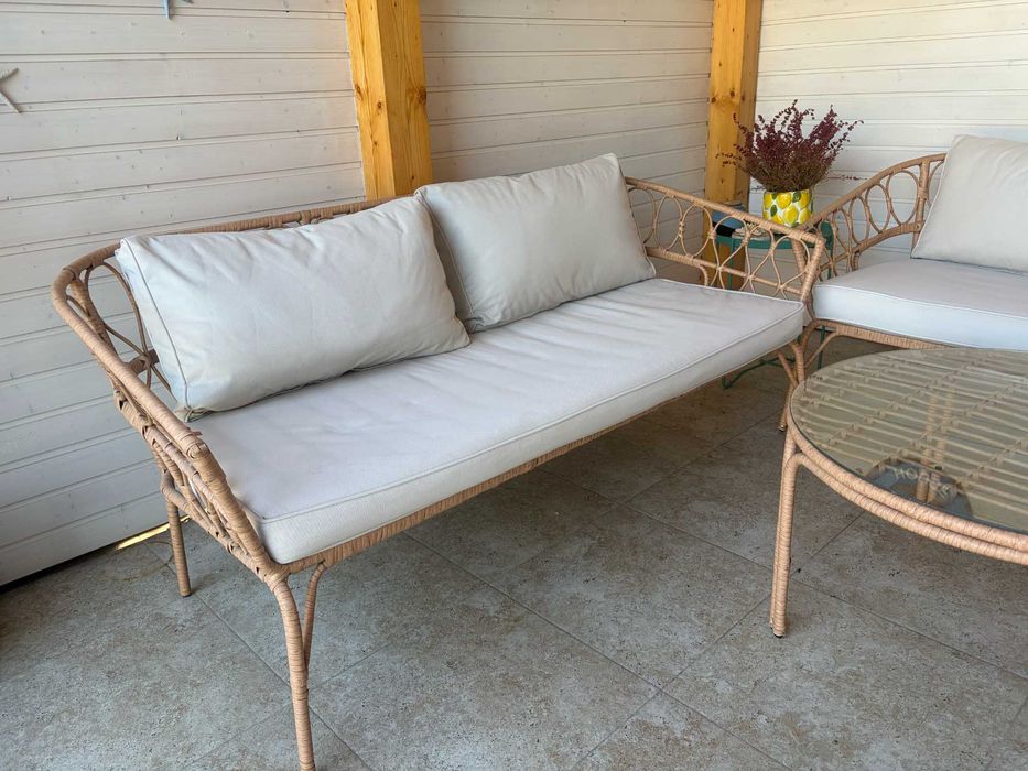 Set Mobilier Terasă JYSK JENNUM (2 Canapele + 1 Fotoliu + 1 Masă) – Stare Excelentă