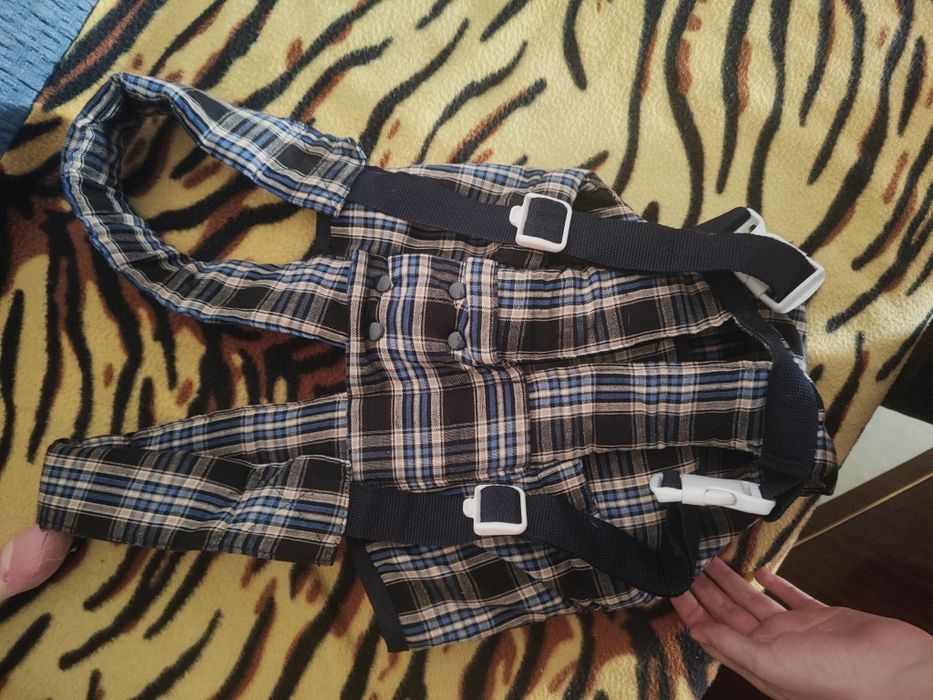 Продам кенгуру срочно