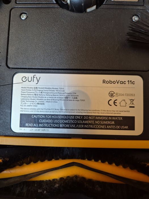 Aspirator robot smart  eufy RoboVac 11c