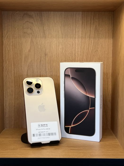 Айфон 16 про дезерт титан