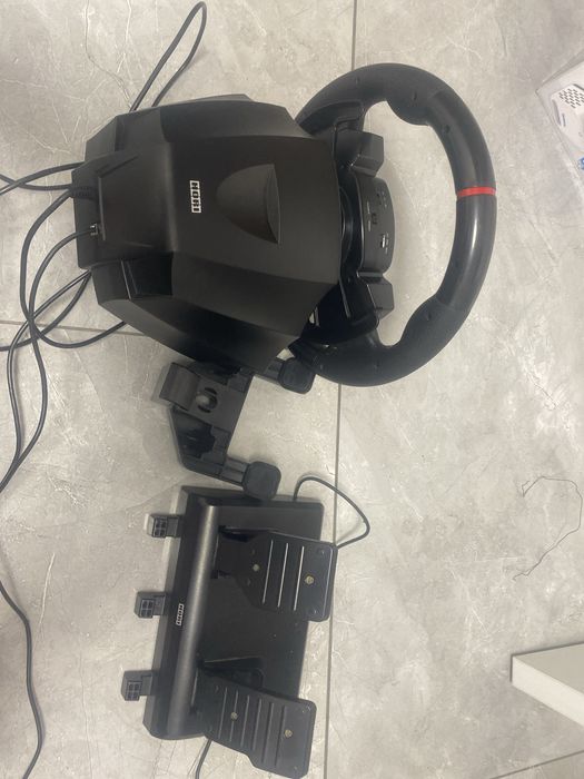 Volan hori compatibil la ps 2/5 si pc