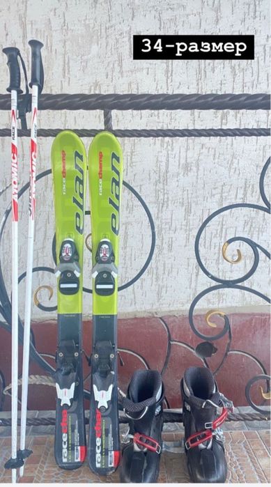Спортивный лыжи