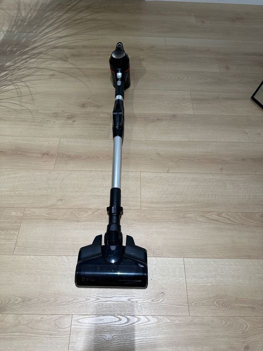 Aspirator vertical 2in1 BOSCH Unlimited 7, 2 acum., garanție 11.2027