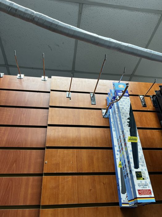 Крючки для торговых панелей (слатволл)