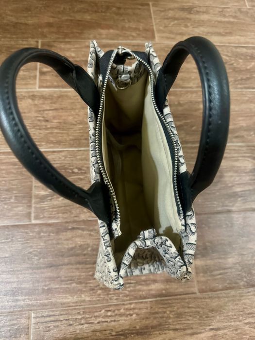 Чанта Страдивариус