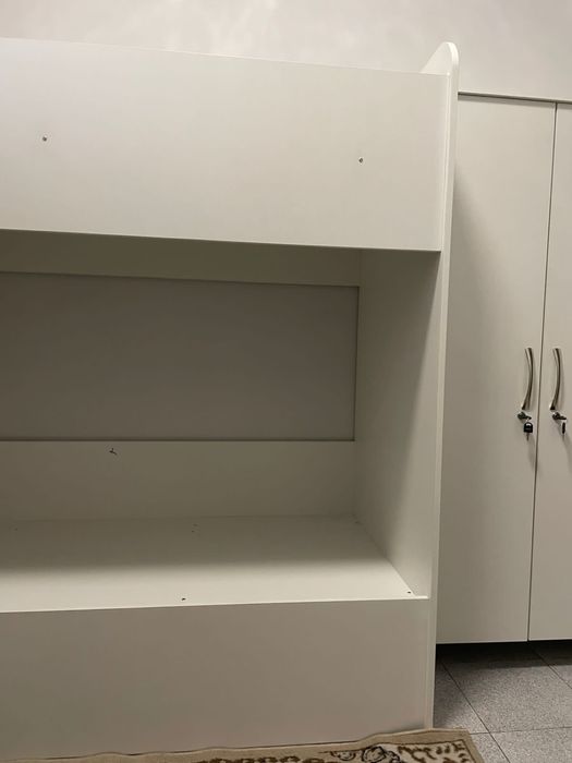 Двух ярусная кровать со шкафчиком