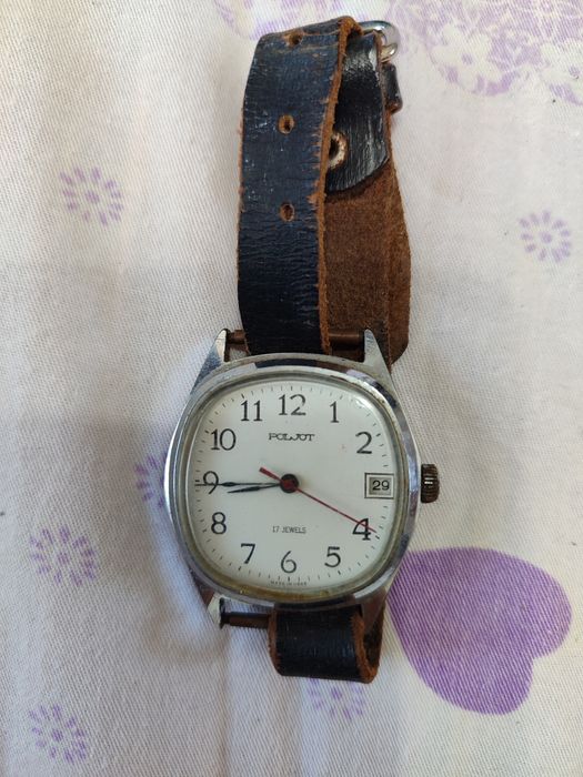 Наручные часы чайка золотые