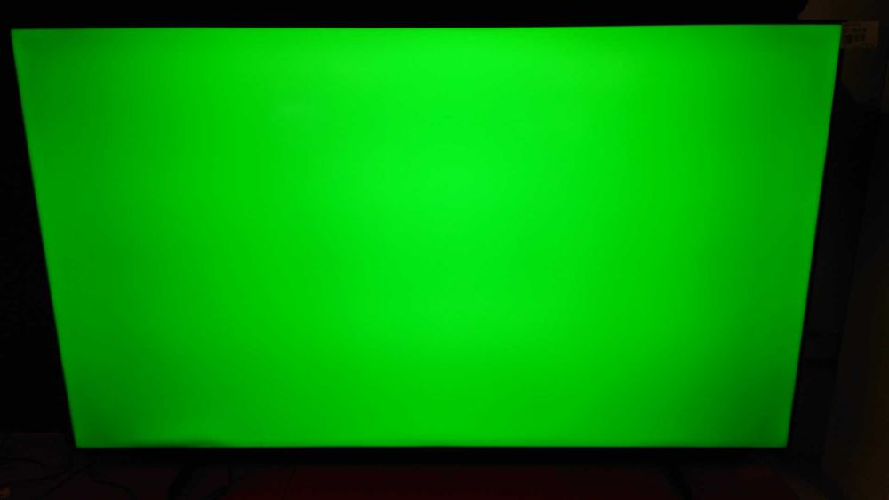Televizor Smart SAMSUNG LED 65U8072F Ecran Masiv 163 cm Crystal UHD 4K HDR Smart TV Generatie 2025 WiFi Clasa G Garantie Reselecto