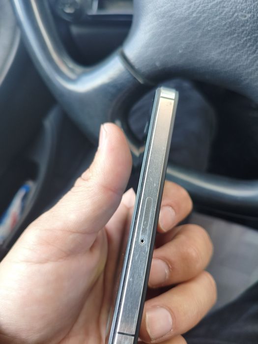 iPhone 4s продам Sim 4g оригинал