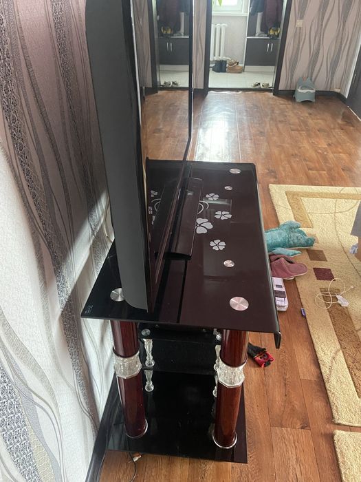 Подставка для телевизор