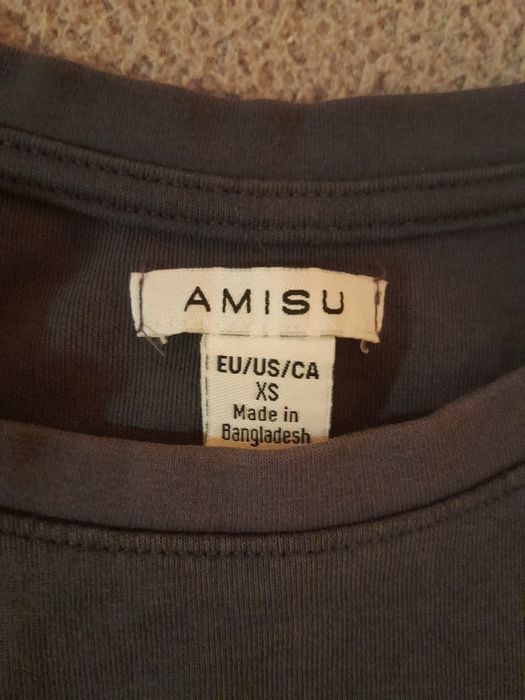 Тъмно сива тениска