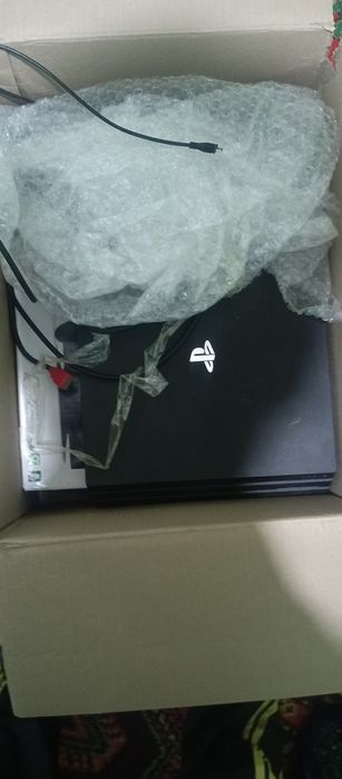 Пс 4 про  холатига Гап ёк