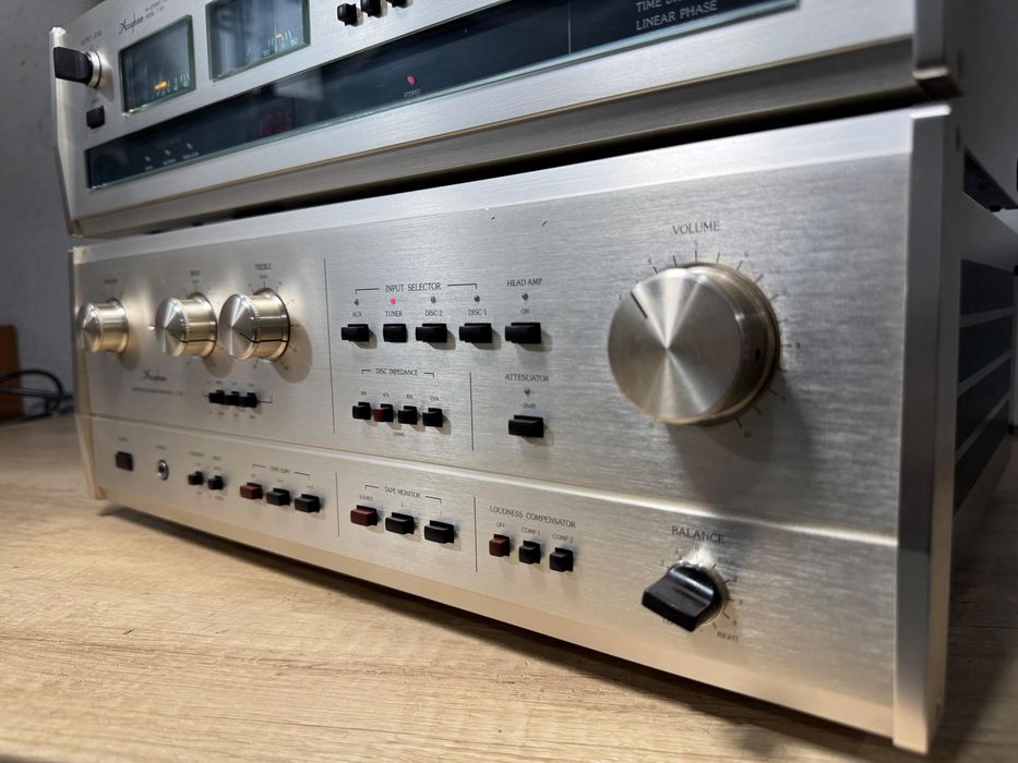 Vand amplificator Accuphase E-301 si tuner Accuphase T-103