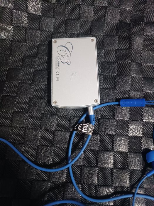 Assalom alekum Mp3 Player Sotiladi 8Gb Colorfly C3