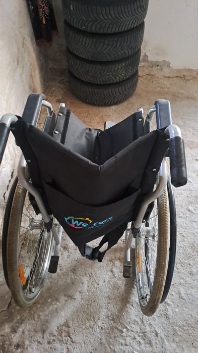 Инвалидна количка нова