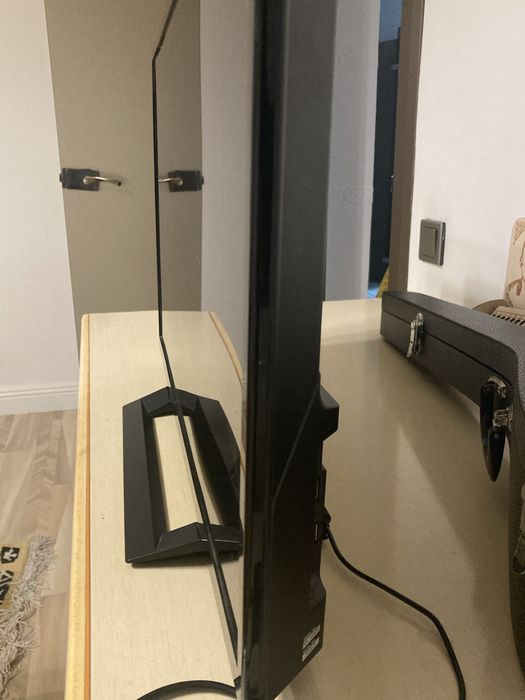 продаю телевизор SONY