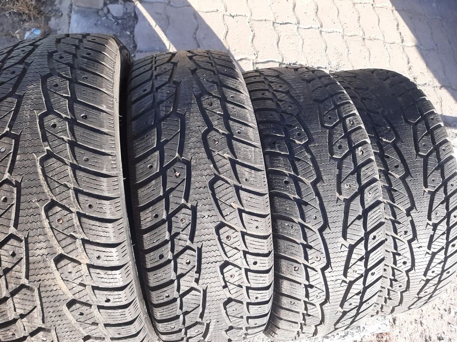 Продам шины 215/55/17 Китай