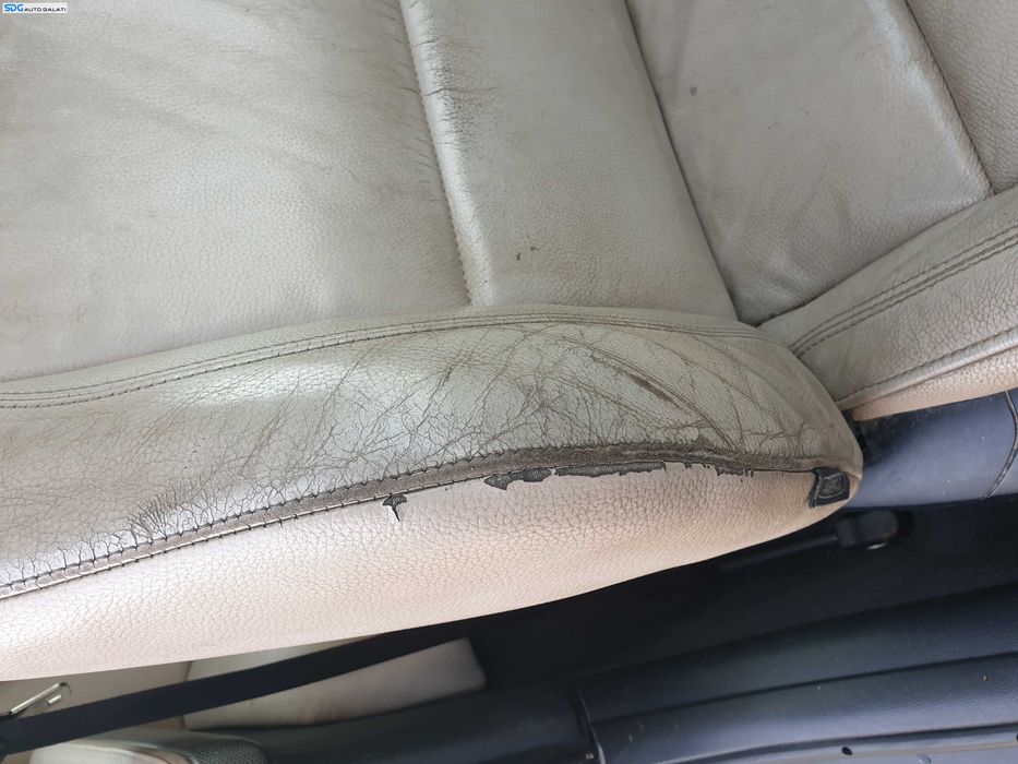 Scaun Piele Crem Dreapta Fata cu Incalzire cu Imperfectiuni BMW Seria 3 E92 2006 - 2013 [K9347] [K9348]