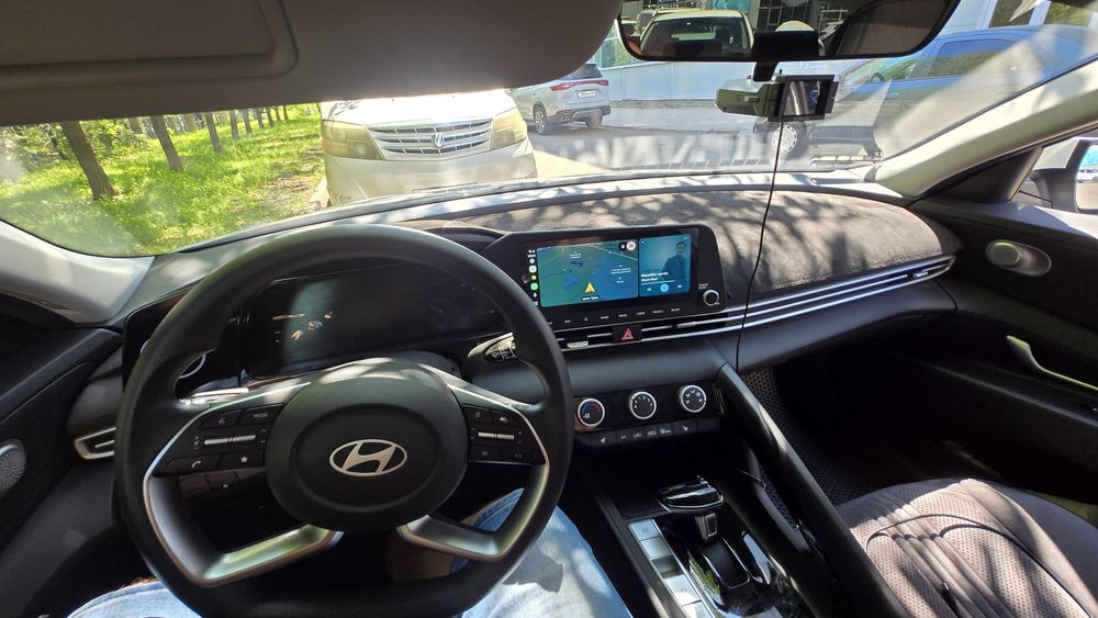 Hyndai Elantra 2024 g.