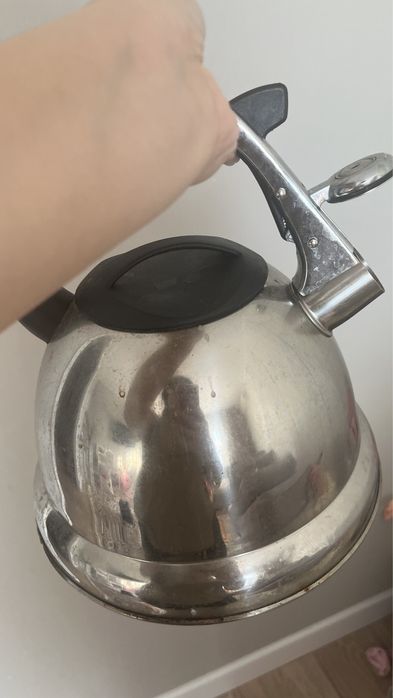 Продам чайник  со свистком