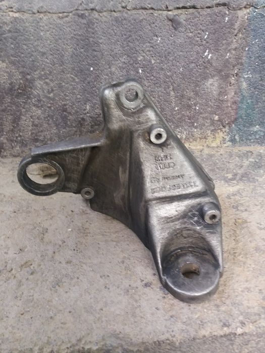 Кронштейн на КПП