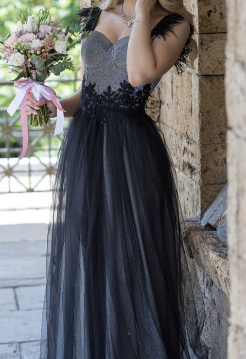 Официална стебриста рокля