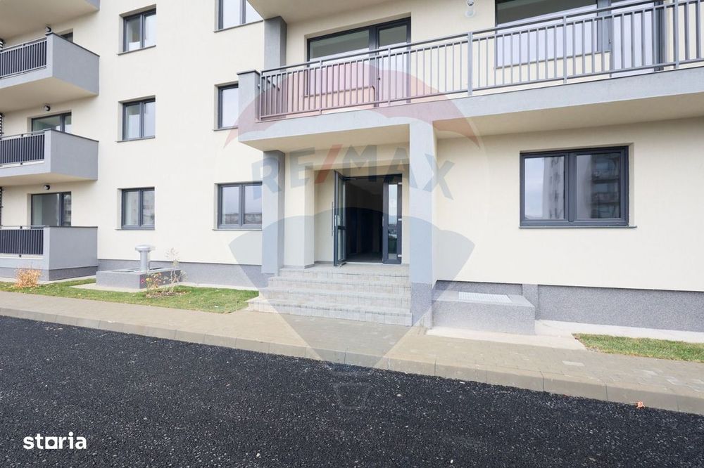 Apartament 3 camere – Tractorul- 73 mp, parcare și boxa