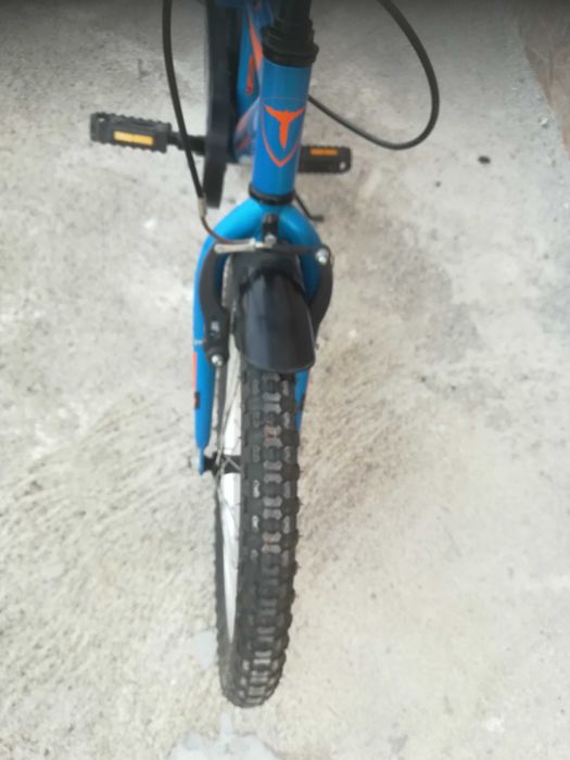 Продавам две детски колела 12 и 20 цола