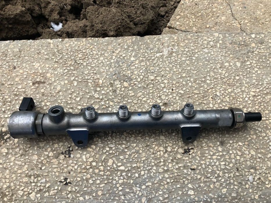 Rampa injectoare Mercedes C Class W204 2.2 CDI (motorina)