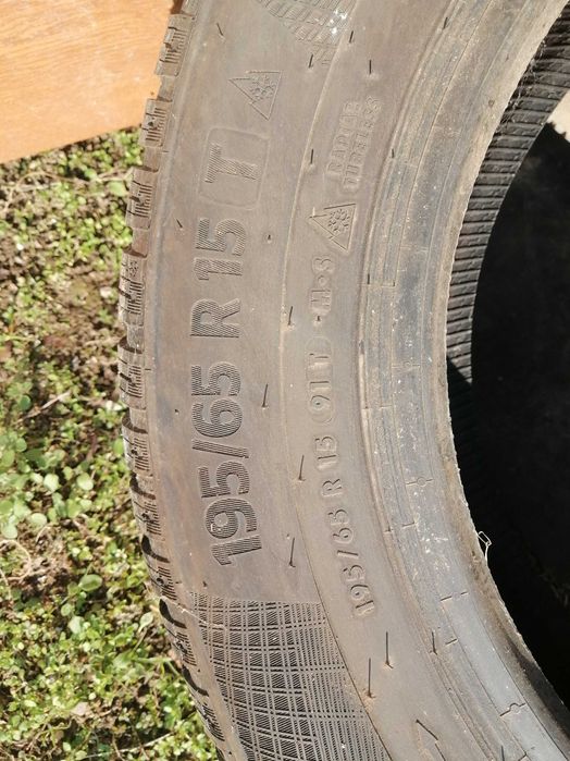 Гуми - зимни 195/65 /15