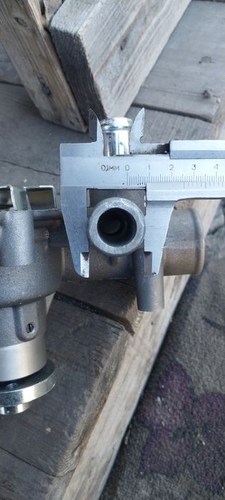 Продам Насос водяной (Помпа) ГАЗель дв. 409 евро 2